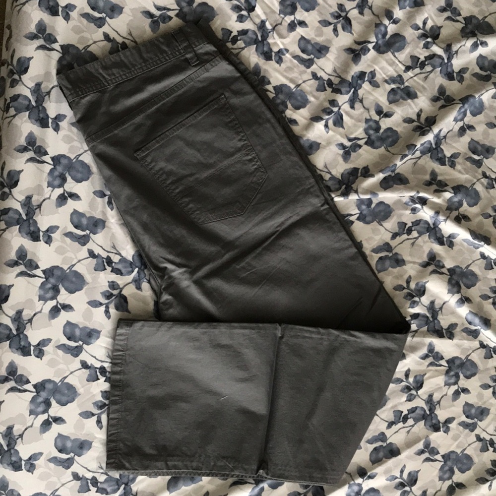 DKNY men’s chinos | 36x30